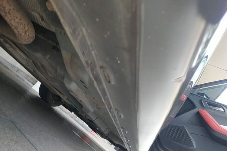 Used MG 5 2021 300TGI DCT Elegant Luxury Edition Right Side Sill