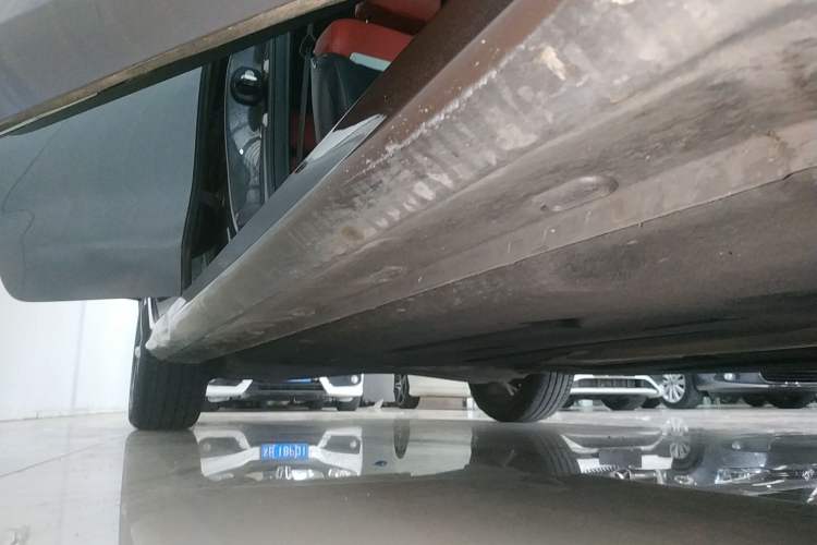 Used MG 5 2021 Revised 300TGI DCT Elegant Luxury Flagship Edition Right Side Sill
