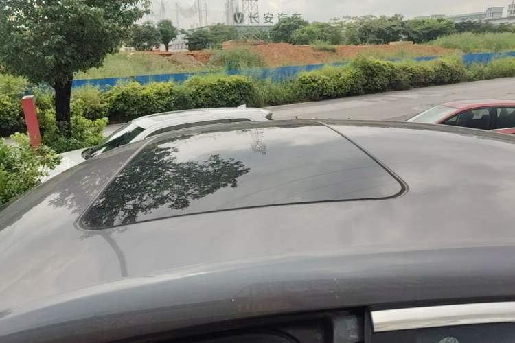 Used MG 5 2021 180 DVVT CVT Youthful Style Edition Roof