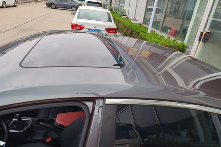 Used MG 5 2021 180 DVVT Manual Youth Luxury Edition Roof