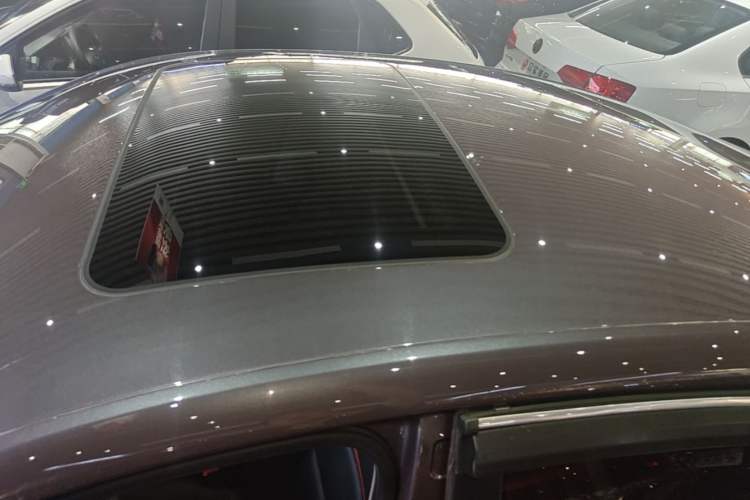 Used MG 5 2021 300TGI DCT Elegant Luxury Edition Roof