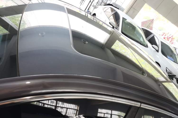 Used MG 5 2021 Revised Version 180 DVVT CVT Youth Luxury Edition Roof