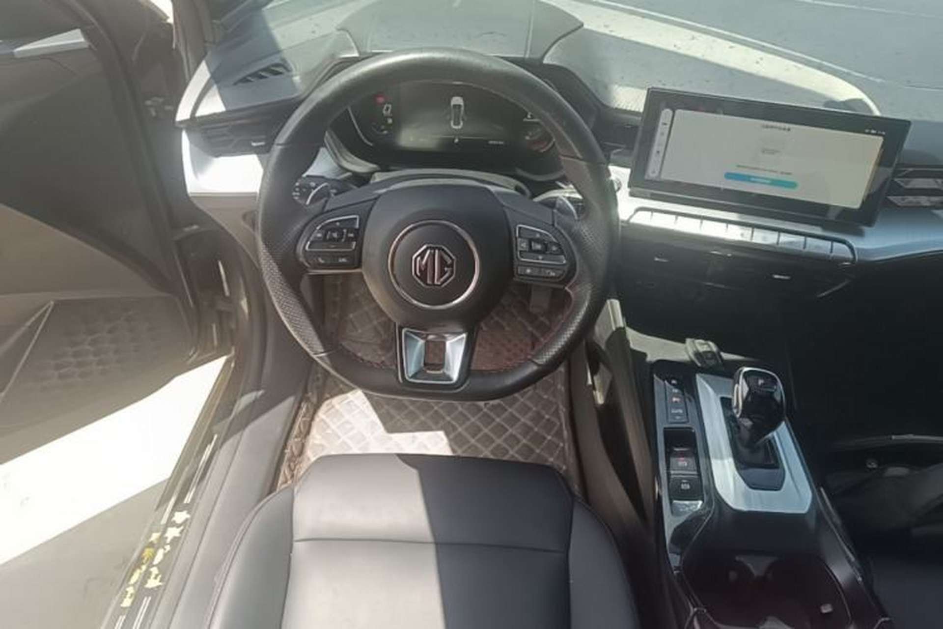 Used MG 5 2021 Revised 300TGI DCT Qingshè Luxurious Enjoyment Edition Steering Wheel