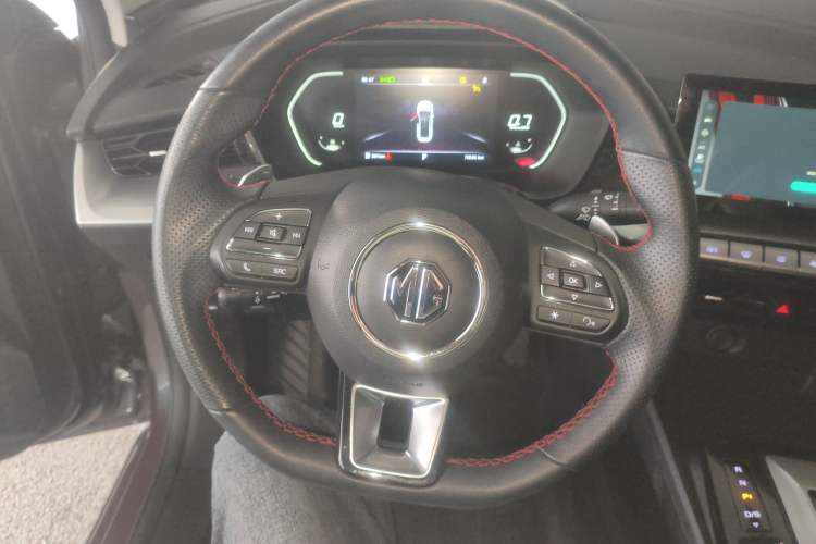 Used MG 5 2021 Revised 300TGI DCT Qingshè Luxurious Enjoyment Edition Steering Wheel