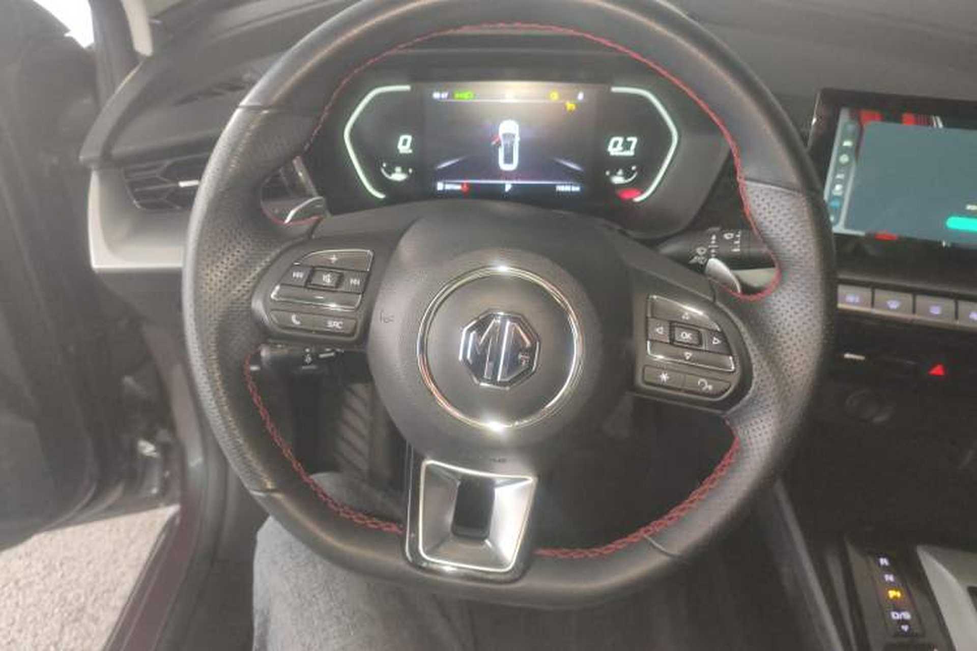 Used MG 5 2021 Revised 300TGI DCT Qingshè Luxurious Enjoyment Edition Steering Wheel