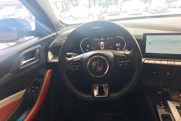 Used MG 5 2021 Revised 300TGI DCT Qingshè Luxurious Enjoyment Edition Steering Wheel