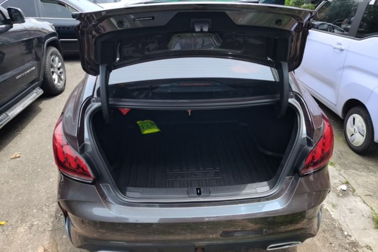 Used MG 5 2021 Revised 300TGI DCT Qingshè Luxurious Enjoyment Edition Trunk