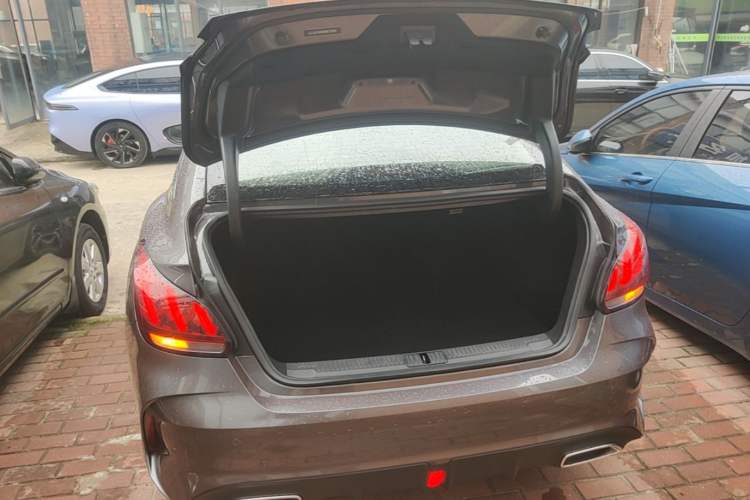 Used MG 5 2021 300TGI DCT Elegant Luxury Edition Trunk