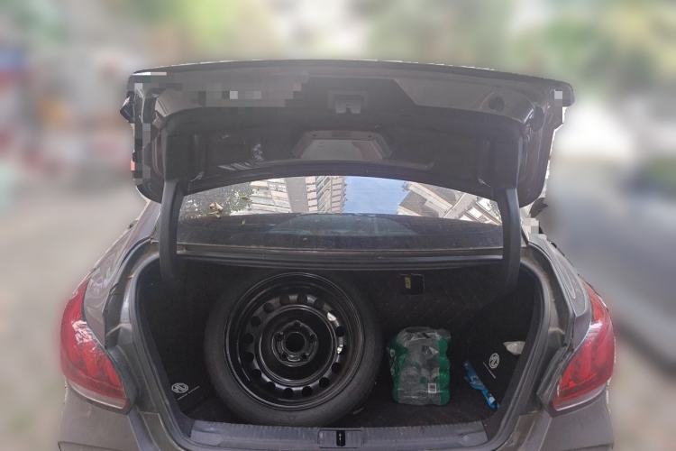 Used MG 5 2021 180 DVVT CVT Youth Luxury Edition Trunk