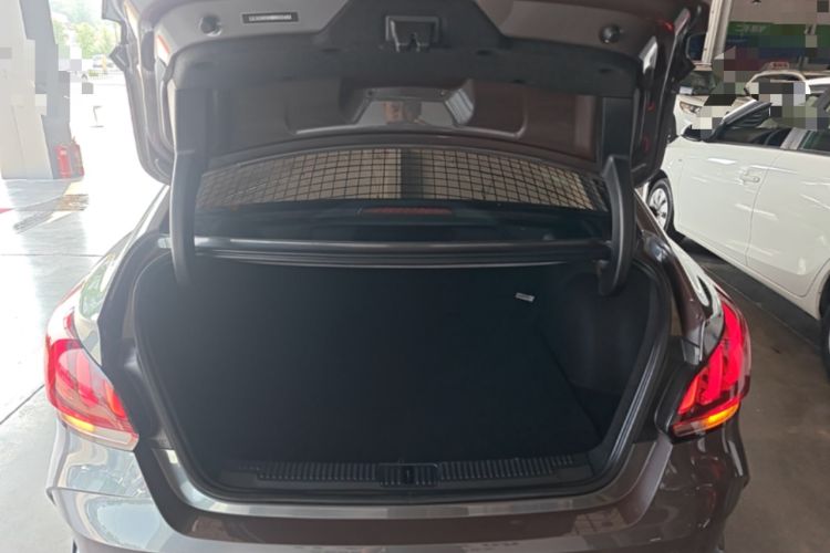 Used MG 5 2021 180 DVVT CVT Youth Luxury Edition Trunk