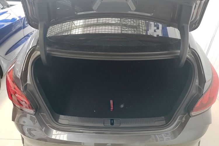 Used MG 5 2021 Revised 300TGI DCT Elegant Luxury Flagship Edition Trunk