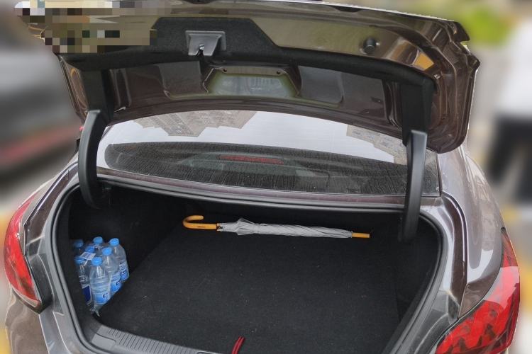 Used MG 5 2021 Revised 300TGI DCT Qingshè Luxurious Enjoyment Edition Trunk