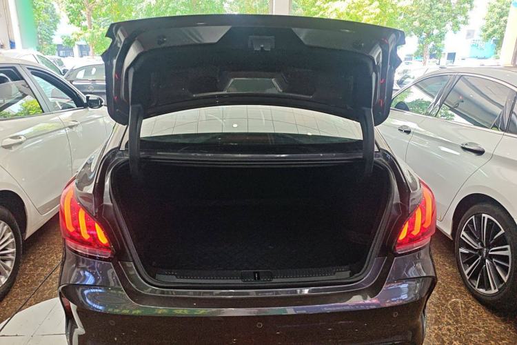 Used MG 5 2021 300TGI DCT Elegant Luxury Edition Trunk