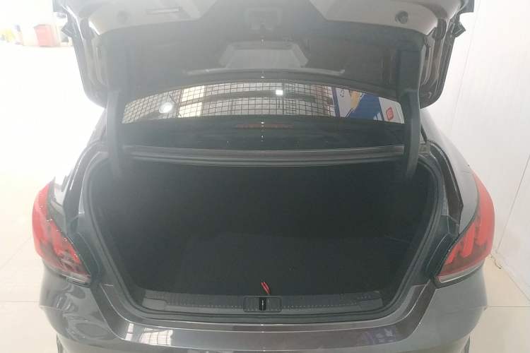 Used MG 5 2021 Revised 300TGI DCT Elegant Luxury Flagship Edition Trunk