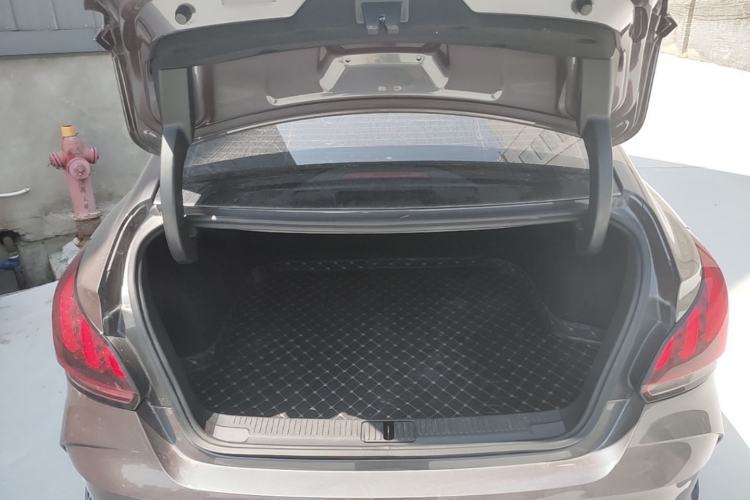 Used MG 5 2021 Revised Version 180 DVVT CVT Youth Luxury Edition Trunk