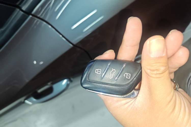 Used MG 5 2021 Revised Version 180 DVVT CVT Youth Luxury Edition Vehicle Key