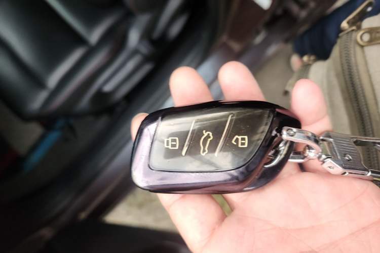Used MG 5 2021 180 DVVT CVT Youth Luxury Edition Vehicle Key