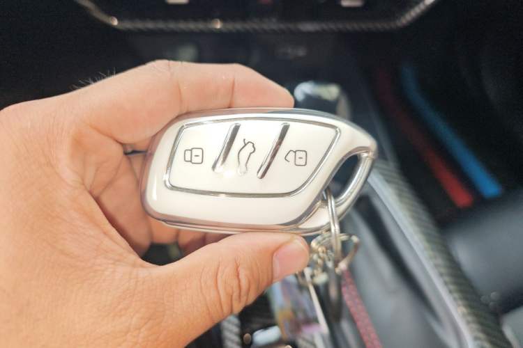 Used MG 5 2021 180 DVVT CVT Youthful Style Edition Vehicle Key
