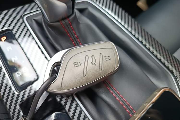 Used MG 5 2021 Revised Version 180 DVVT CVT Youth Luxury Edition Vehicle Key