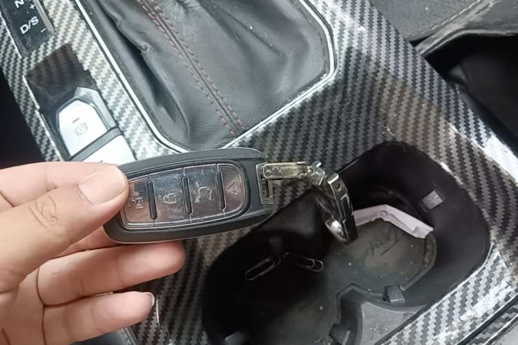 Used MG 5 2021 180 DVVT CVT Youth Luxury Edition Vehicle Key