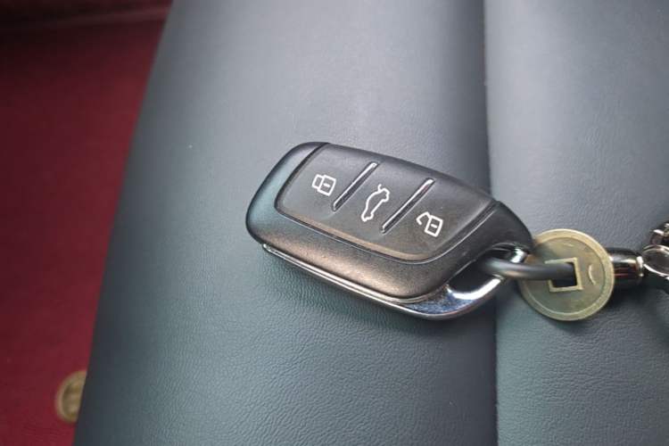 Used MG 5 2021 Revised 300TGI DCT Qingshè Luxurious Enjoyment Edition Vehicle Key