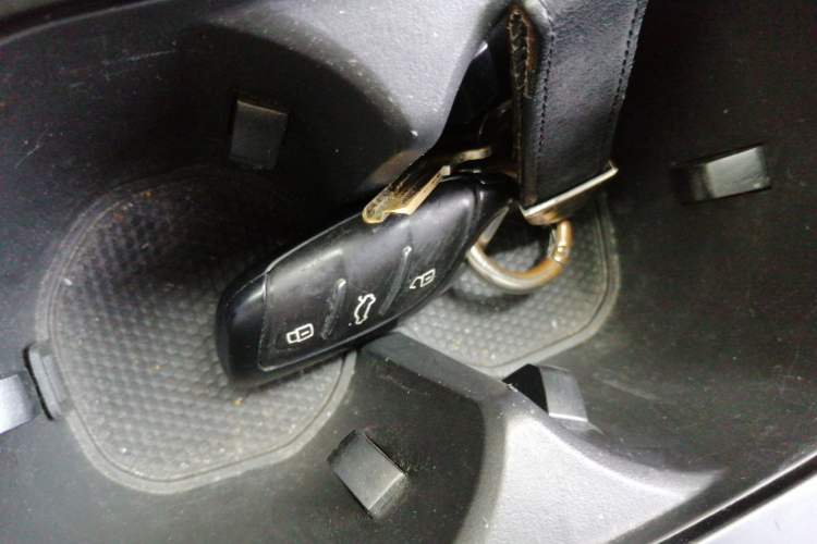 Used MG 5 2021 Revised Version 180 DVVT CVT Youth Luxury Edition Vehicle Key