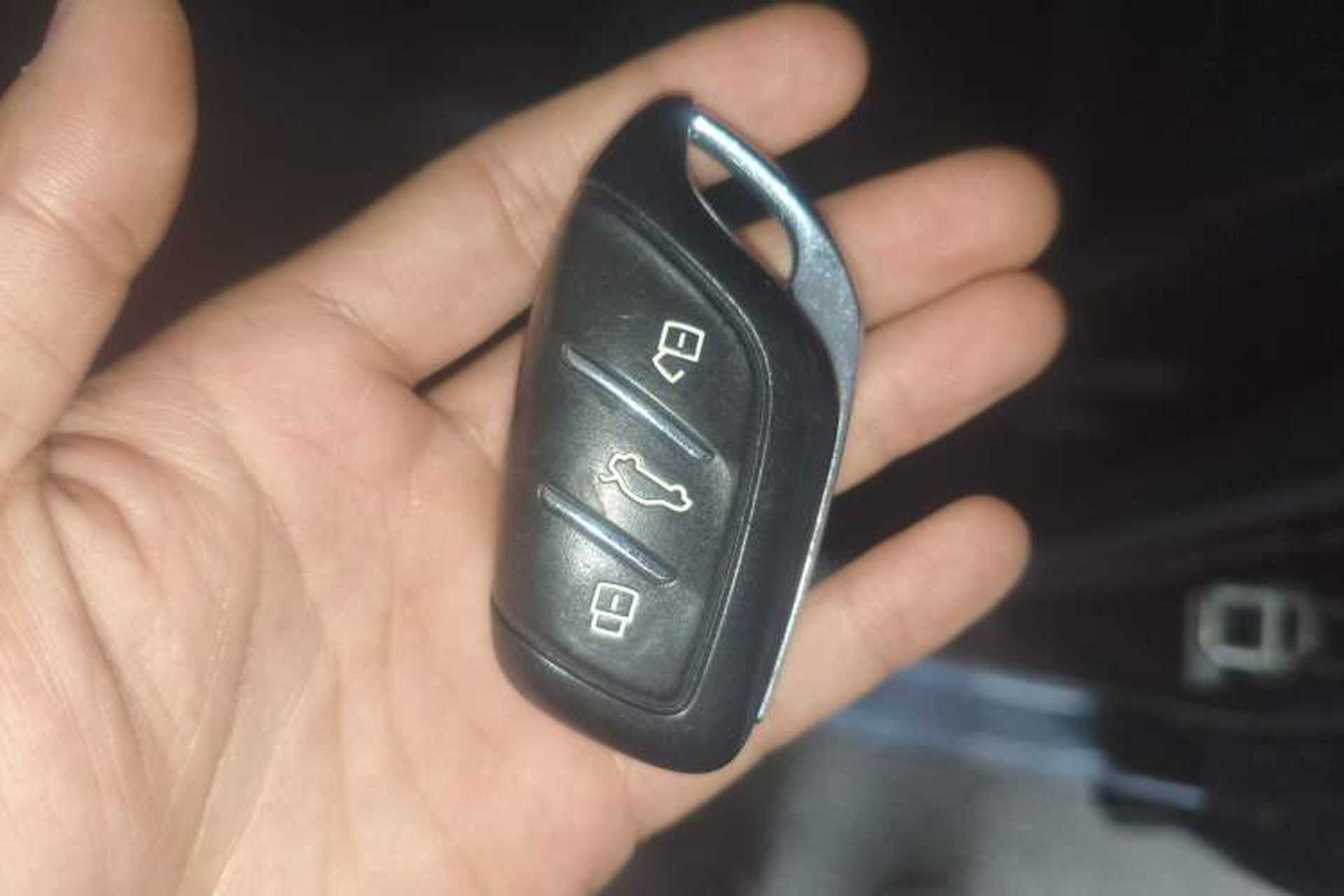 Used MG 5 2021 Revised 300TGI DCT Qingshè Luxurious Enjoyment Edition Vehicle Key