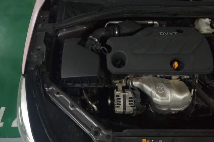 Used MG 5 2021 Revised Version 180 DVVT CVT Youth Luxury Edition Engine Bay Right