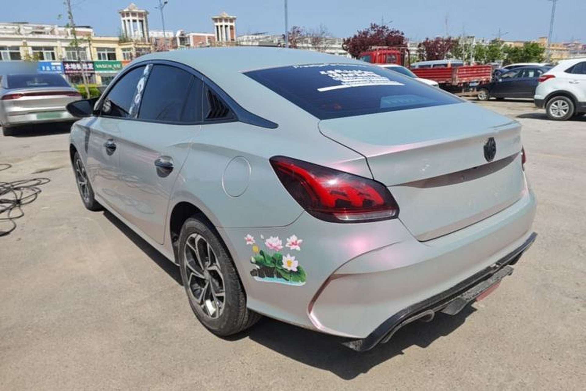 Used MG 5 2021 180 DVVT CVT Youth Luxury Edition Exterior 2