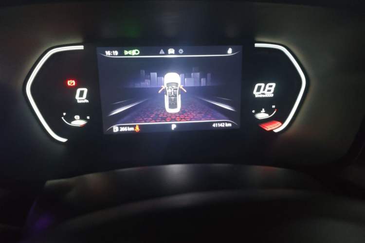 Used MG 5 2021 Revised Version 180 DVVT CVT Youth Luxury Edition Odometer Close Up