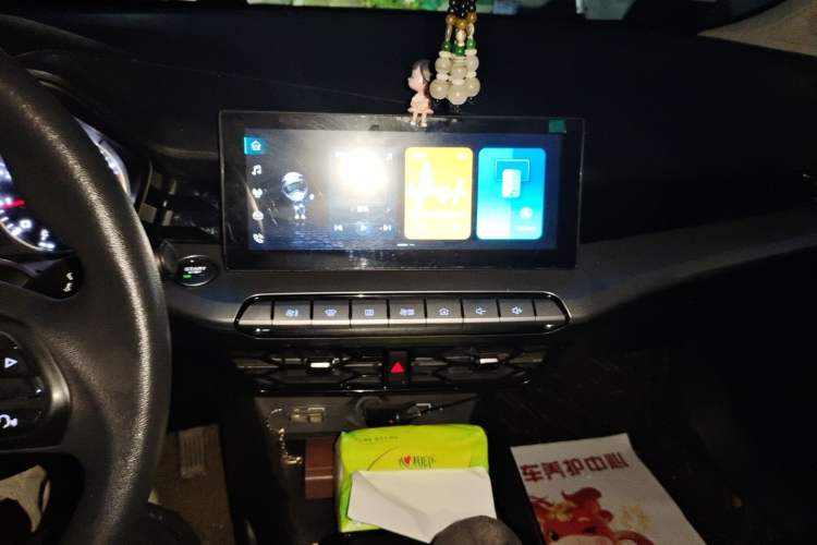 Used MG 5 2021 180 DVVT Manual Youth Luxury Edition Audio And AC Panel