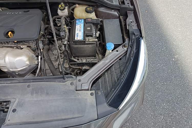 Used MG 5 2021 180 DVVT CVT Youth Luxury Edition Engine Bay Left