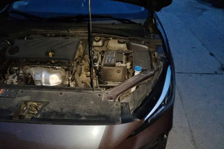 Used MG 5 2021 180 DVVT Manual Youth Luxury Edition Engine Bay Left