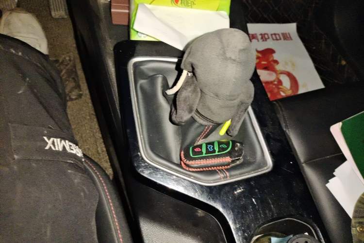 Used MG 5 2021 180 DVVT Manual Youth Luxury Edition Gear Lever