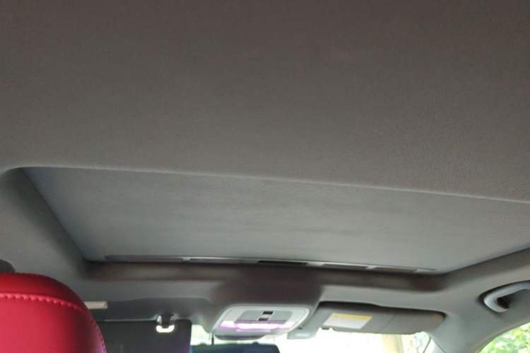 Used MG 5 2021 Revised Version 180 DVVT CVT Youth Luxury Edition Headliner