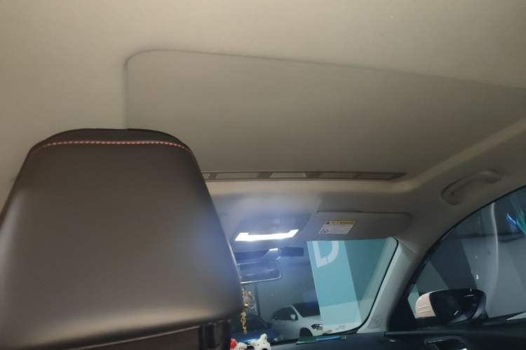 Used MG 5 2021 180 DVVT CVT Youth Luxury Edition Headliner