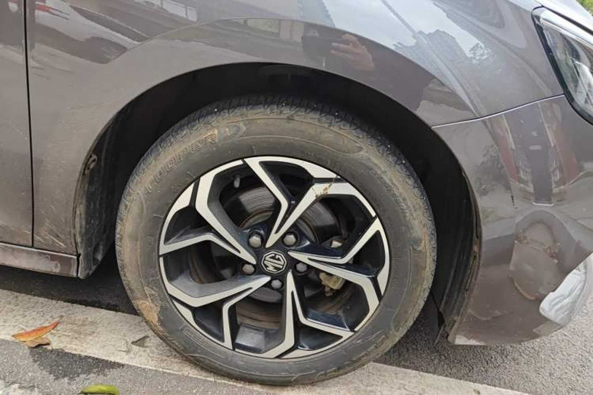 Used MG 5 2021 180 DVVT CVT Youth Luxury Edition Right Front Wheel Hub