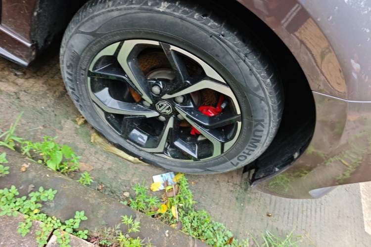 Used MG 5 2021 Revised Version 180 DVVT CVT Youth Luxury Edition Right Front Wheel Hub