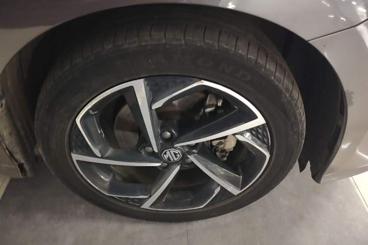 Used MG 5 2021 300TGI DCT Elegant Luxury Edition Right Front Wheel Hub