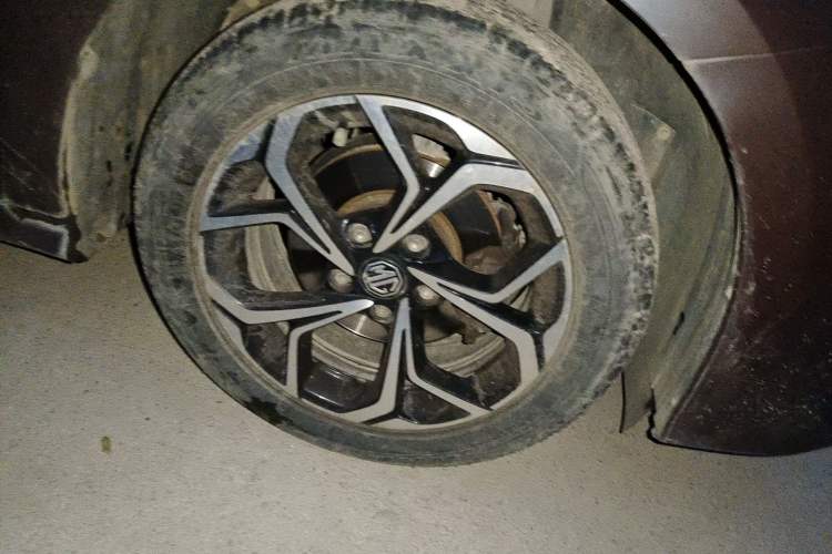 Used MG 5 2021 180 DVVT Manual Youth Luxury Edition Right Front Wheel Hub