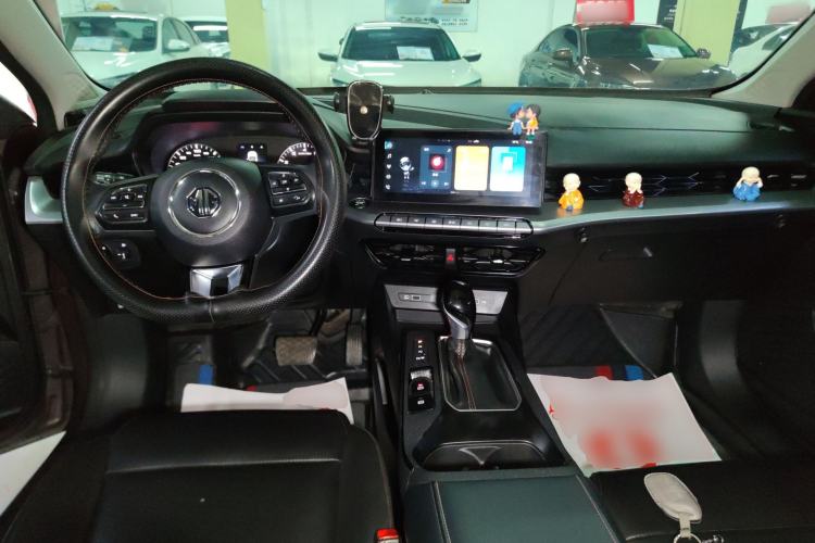 Used MG 5 2021 180 DVVT CVT Youthful Style Edition Center Console