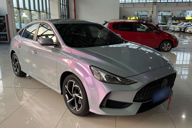 Used MG 5 2021 Revised 300TGI DCT Qingshè Luxurious Enjoyment Edition Front Right 45 Deg