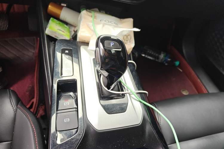 Used MG 5 2021 300TGI DCT Luxury Flagship Edition Gear Lever