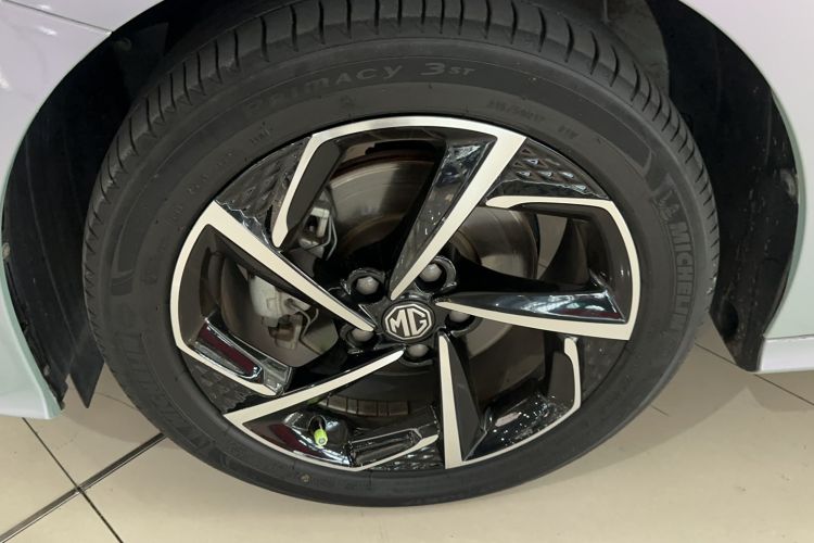 Used MG 5 2021 Revised 300TGI DCT Qingshè Luxurious Enjoyment Edition Left Front Wheel Hub