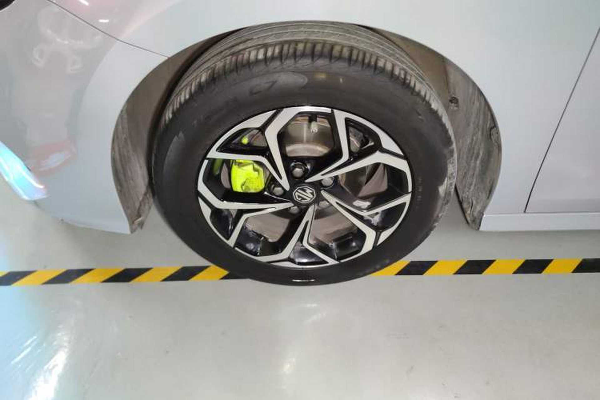 Used MG 5 2021 180 DVVT CVT Youthful Style Edition Left Front Wheel Hub