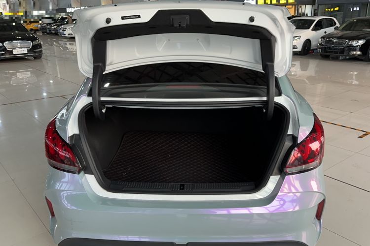 Used MG 5 2021 Revised 300TGI DCT Qingshè Luxurious Enjoyment Edition Trunk