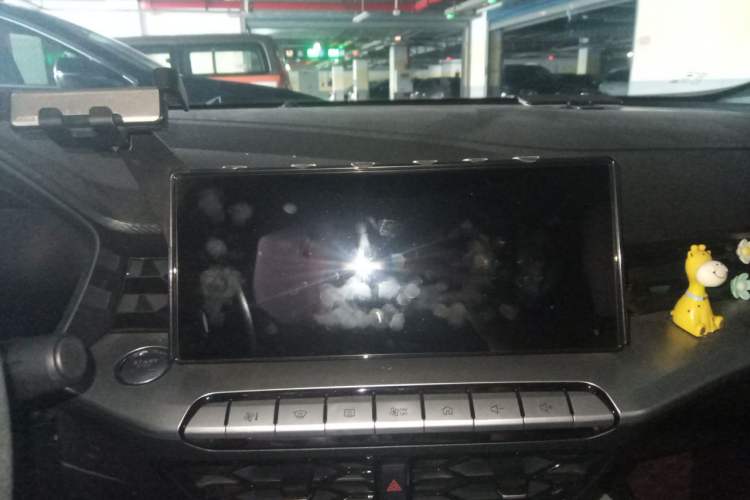 Used MG 5 2021 Revised 300TGI DCT Qingshè Luxurious Enjoyment Edition Audio And AC Panel