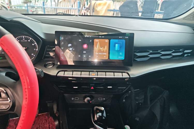 Used MG 5 2021 180 DVVT CVT Youthful Style Edition Audio And AC Panel