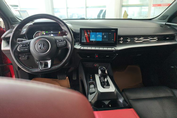 Used MG 5 2021 Revised 300TGI DCT Elegant Luxury Flagship Edition Center Console