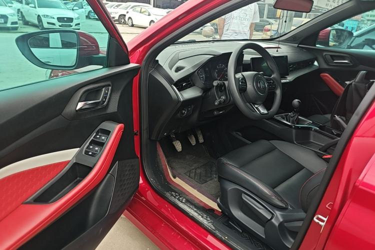 Used MG 5 2021 180 DVVT Manual Youth Luxury Edition Driver Seat